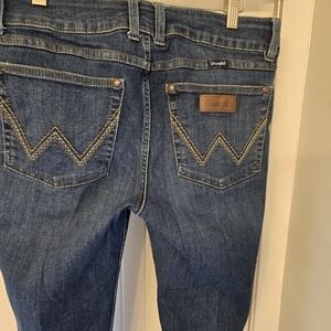 Wrangler Women's Classic Blue Straight Leg Jeans